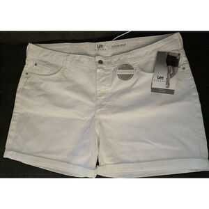 NWT Lee Midrise Short Riders Women's Bright White Shorts Size 22 (G15)